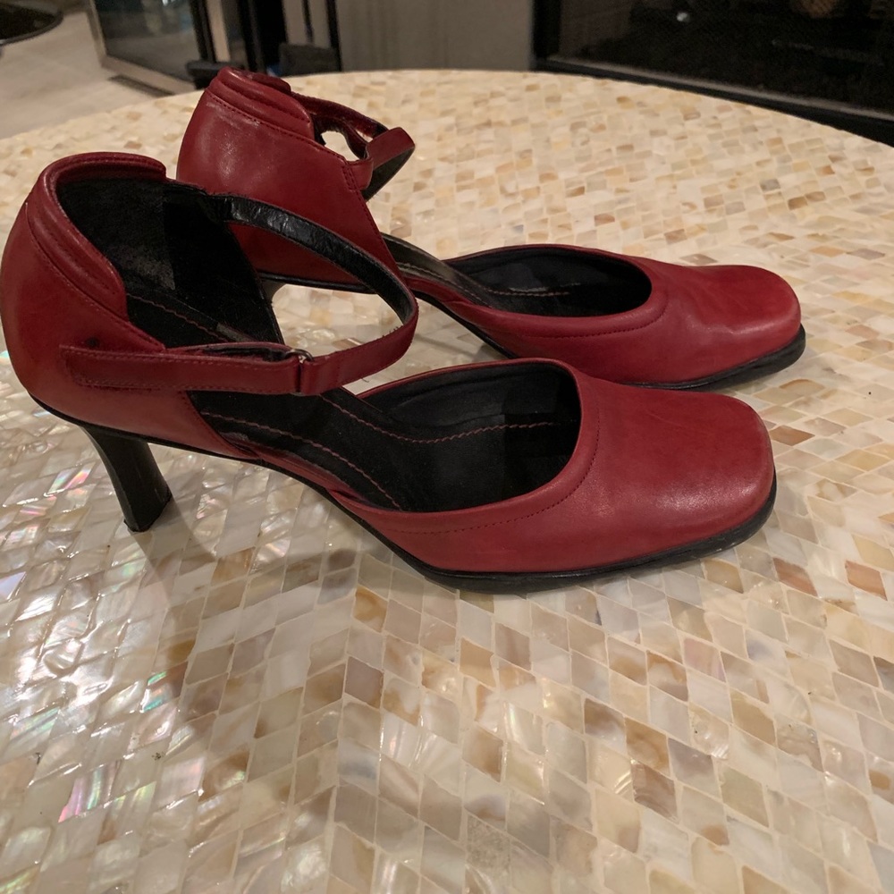 Nine West Red Pump
